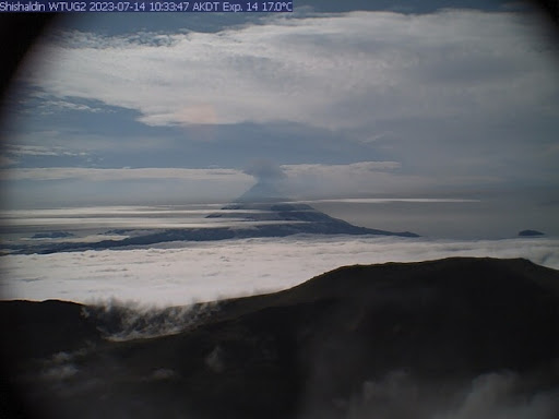 Vulkan na Aljasci izbacuje oblake pepela, piloti upozoreni