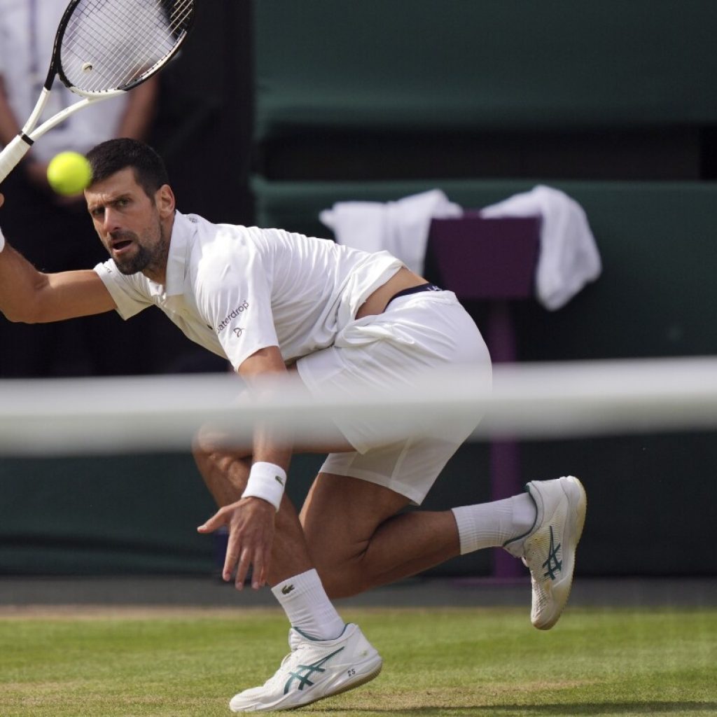 Novak Djokovic wins fourth set against Carlos Alcaraz in Wimbledon final. Match tied two sets each | AP News