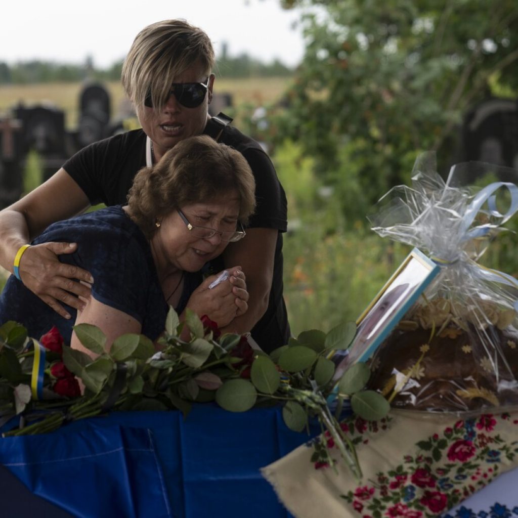 In Ukraine, a family’s ordeal to identify and honor a veteran killed in Bucha ends after 16 months | AP News