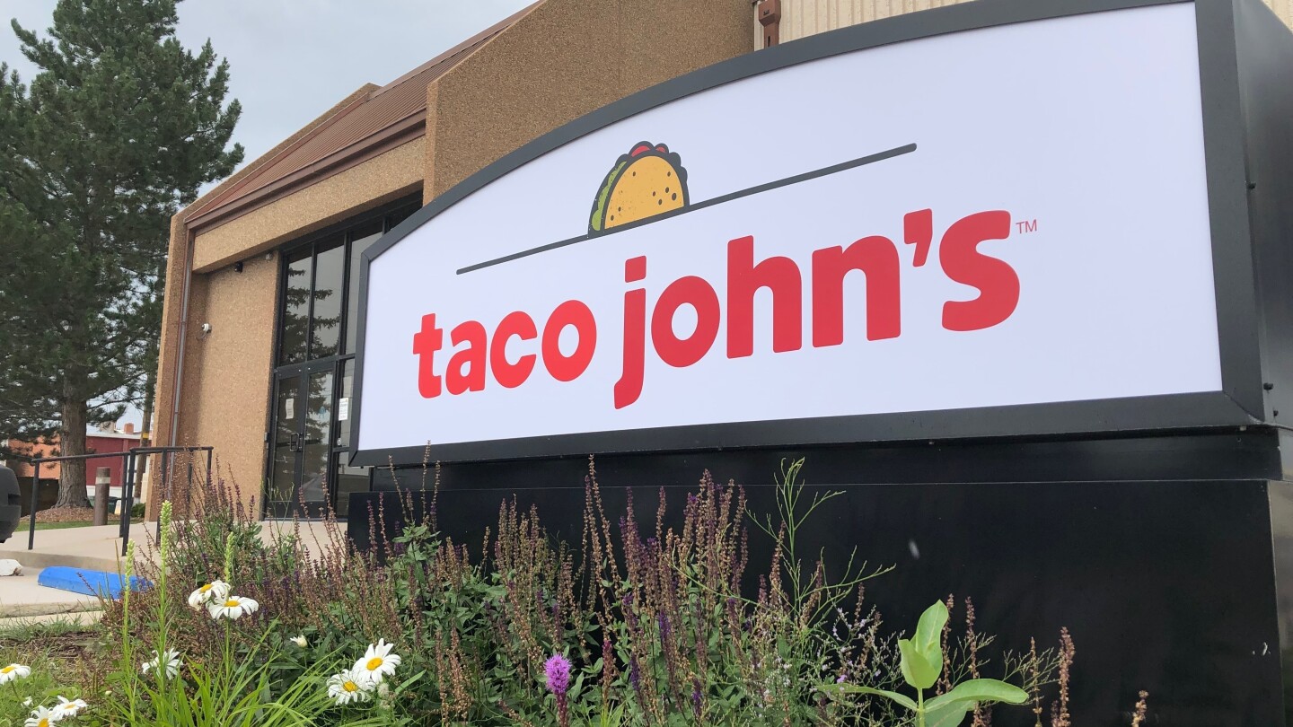 Liberty and tacos for all: Taco Bell prevails as Taco John’s abandons trademark to ‘Taco Tuesday’ | AP News