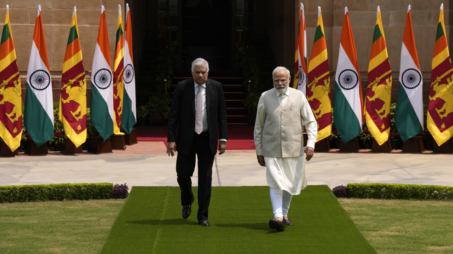 Sri Lankan president’s visit to India signals growing economic and energy ties | AP News