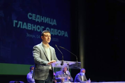 Kostadinović (DS): Jedina podela koja ima smisla je za ili protiv mafijaškog režima