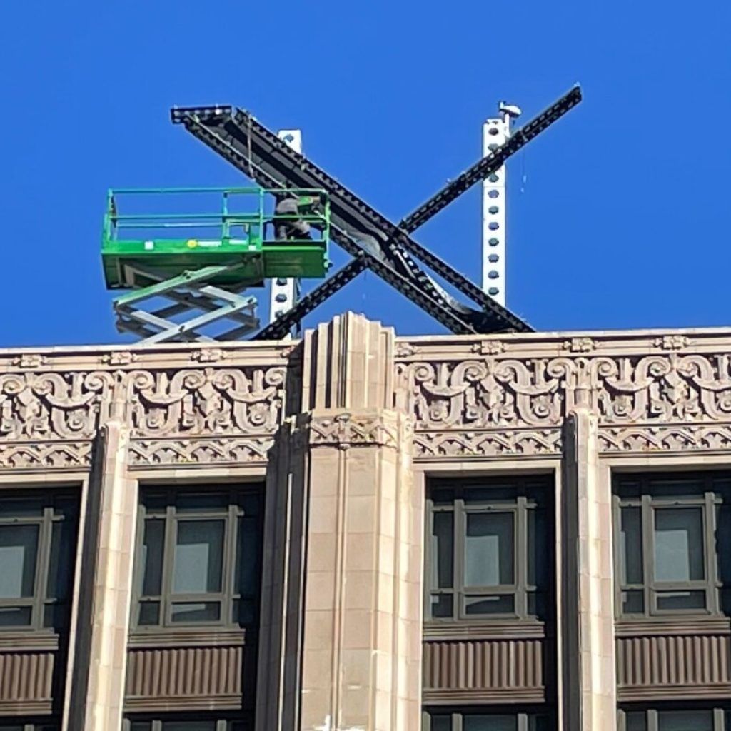 ‘X’ logo installed atop Twitter building, spurring San Francisco to investigate permit violation | AP News