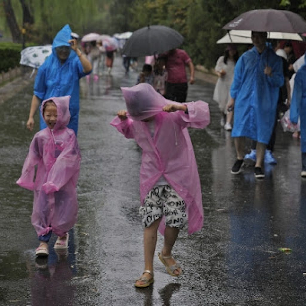 Evakuacija u Pekingu zbog tajfunske kiše