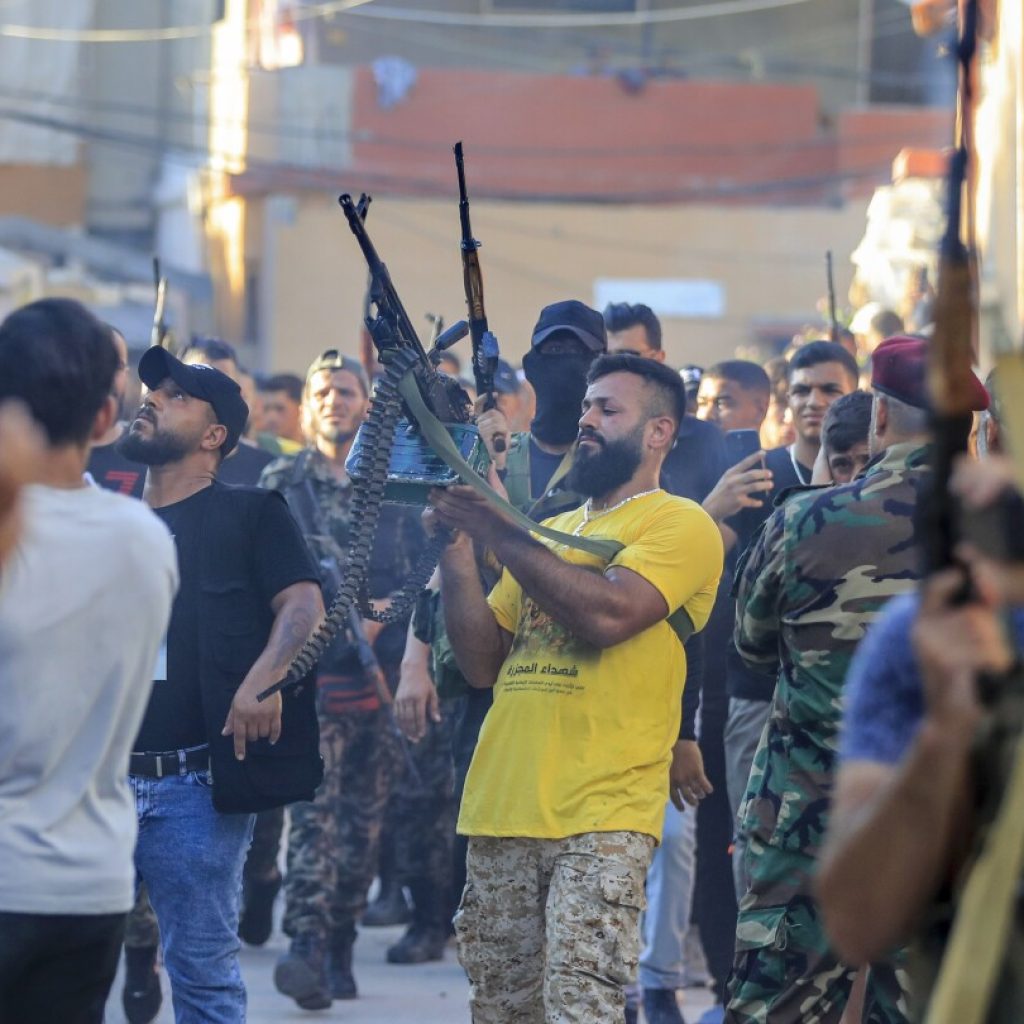 Renewed clashes break out at Palestinian camp in Lebanon ending a brief cease-fire | AP News