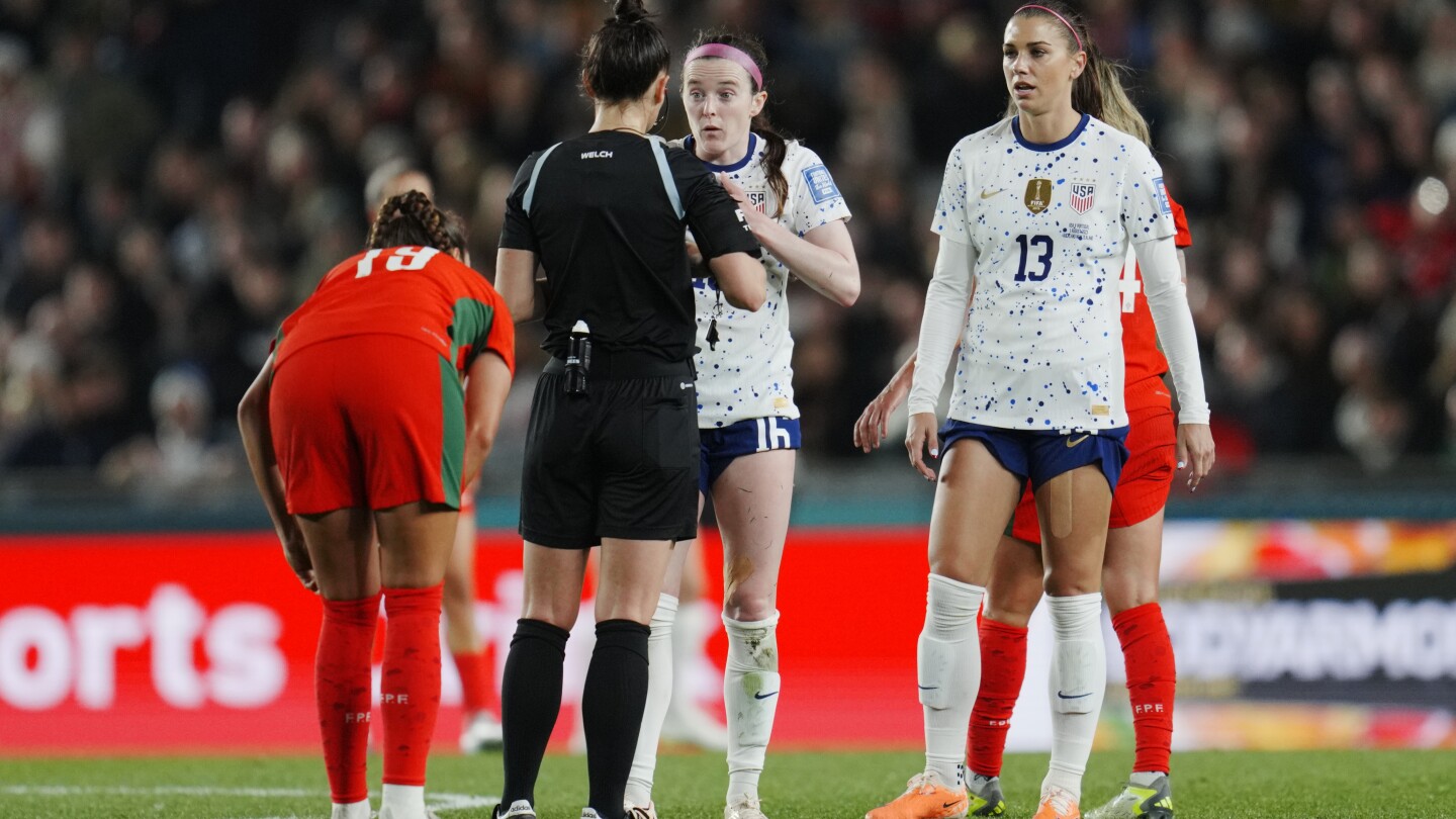 Underwhelming U.S. team slumps into Women’s World Cup knockout game against familiar foe | AP News