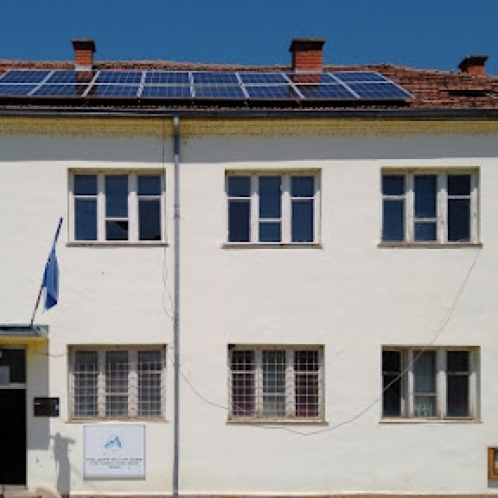 Postavljeni solarni paneli prvih zadružnih solarnih elektrana u Srbiji