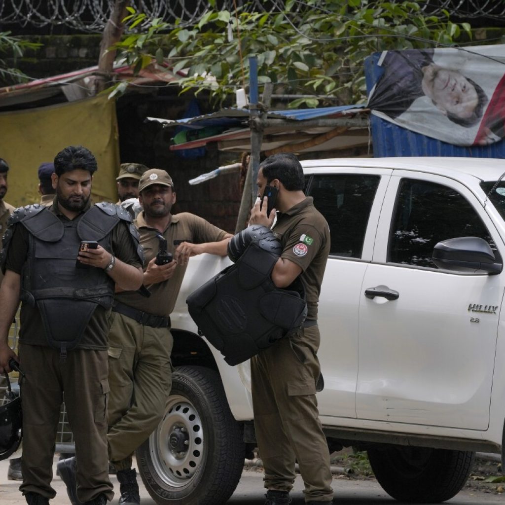 Pakistani police arrest former Prime Minister Imran Khan | AP News