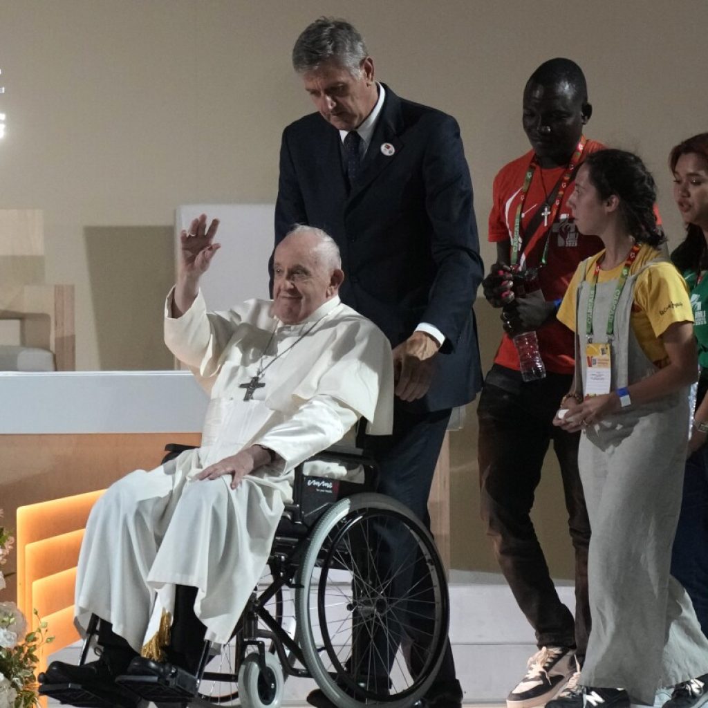 Pope wraps up an improvised World Youth Day with 1.5 million attendees and a very big Mass | AP News