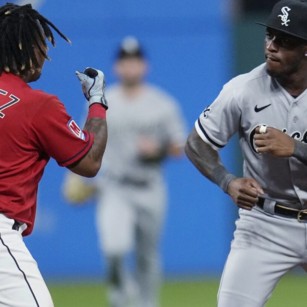 MLB suspends Chicago’s Tim Anderson 6 games, Cleveland’s José Ramírez 3 for fighting | AP News