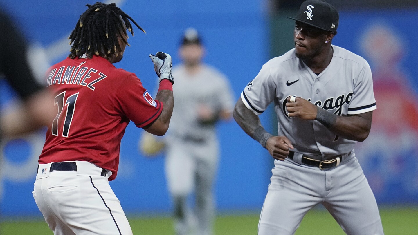 MLB suspends Chicago’s Tim Anderson 6 games, Cleveland’s José Ramírez 3 for fighting | AP News
