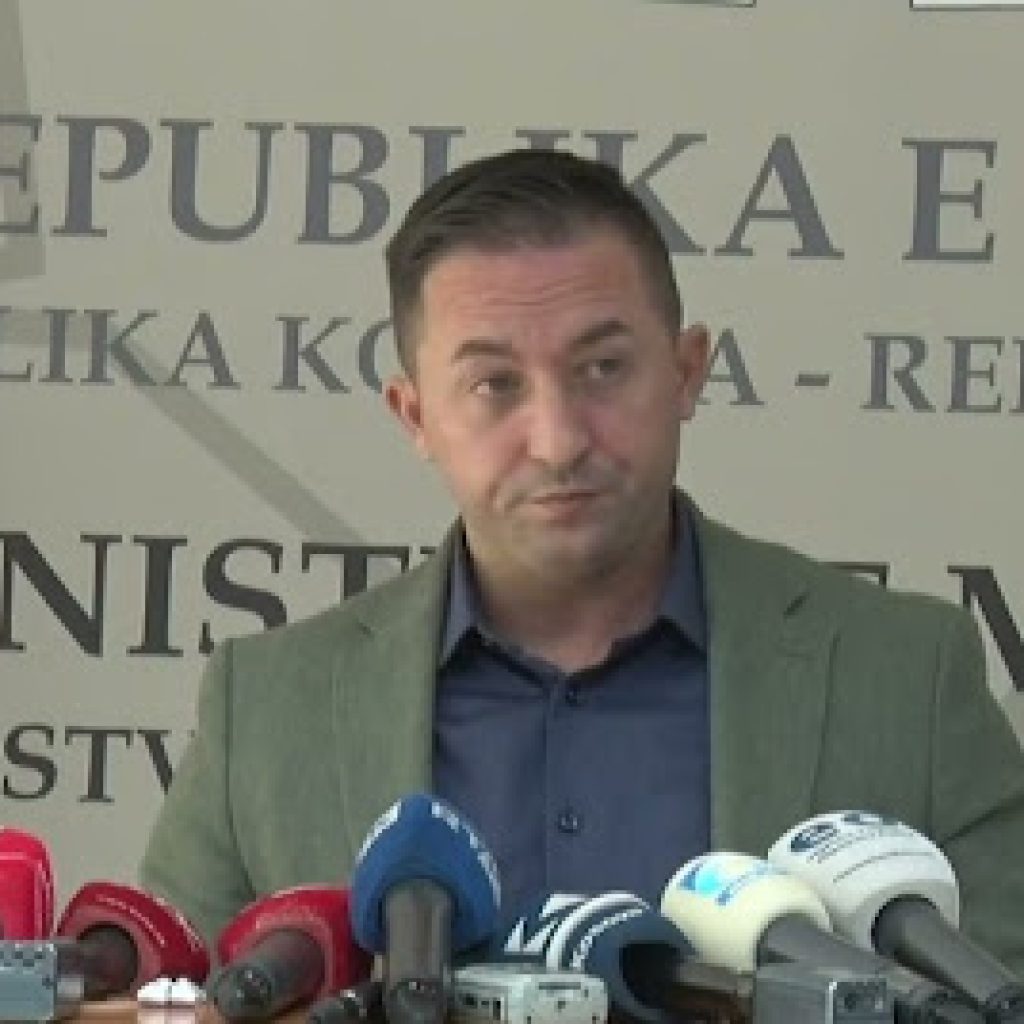 Ministar odbrane Kosova podneo ostavku iz ‘porodičnih’ razloga