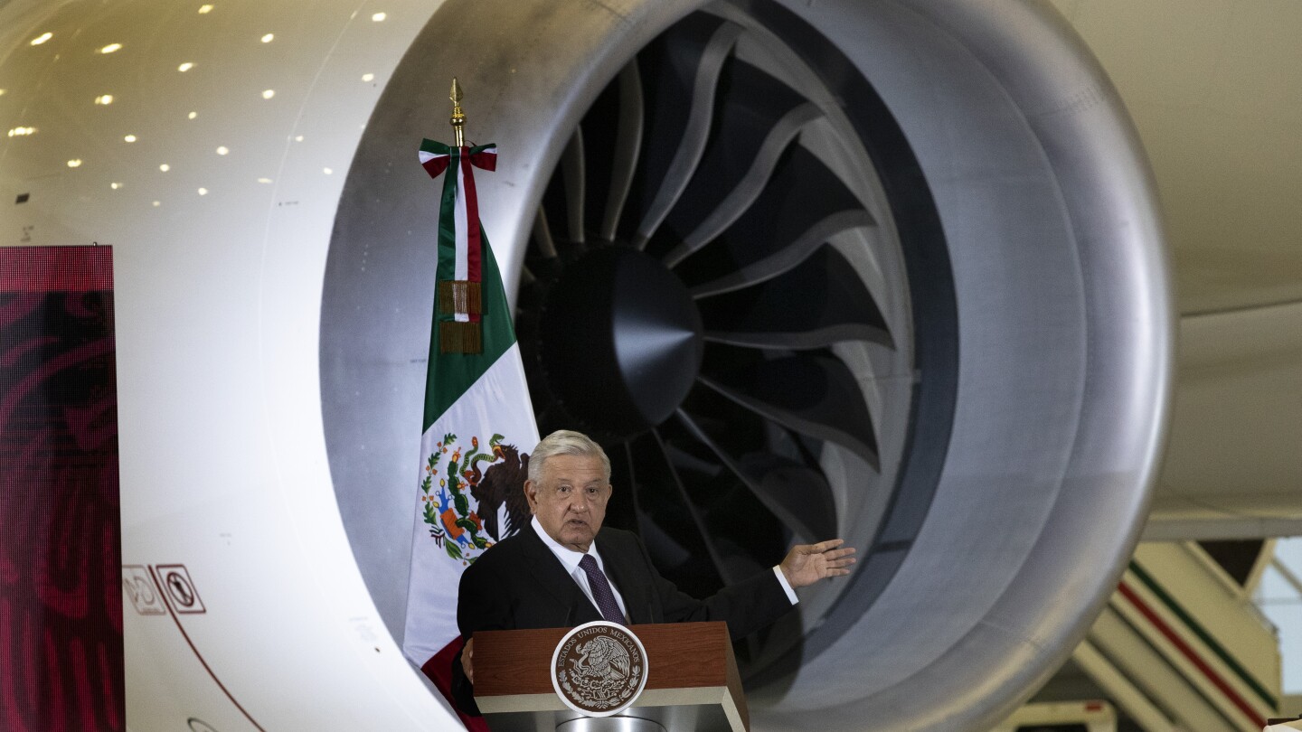 Mexico’s army-run airline to take off in September, but the flight attendants won’t be soldiers | AP News