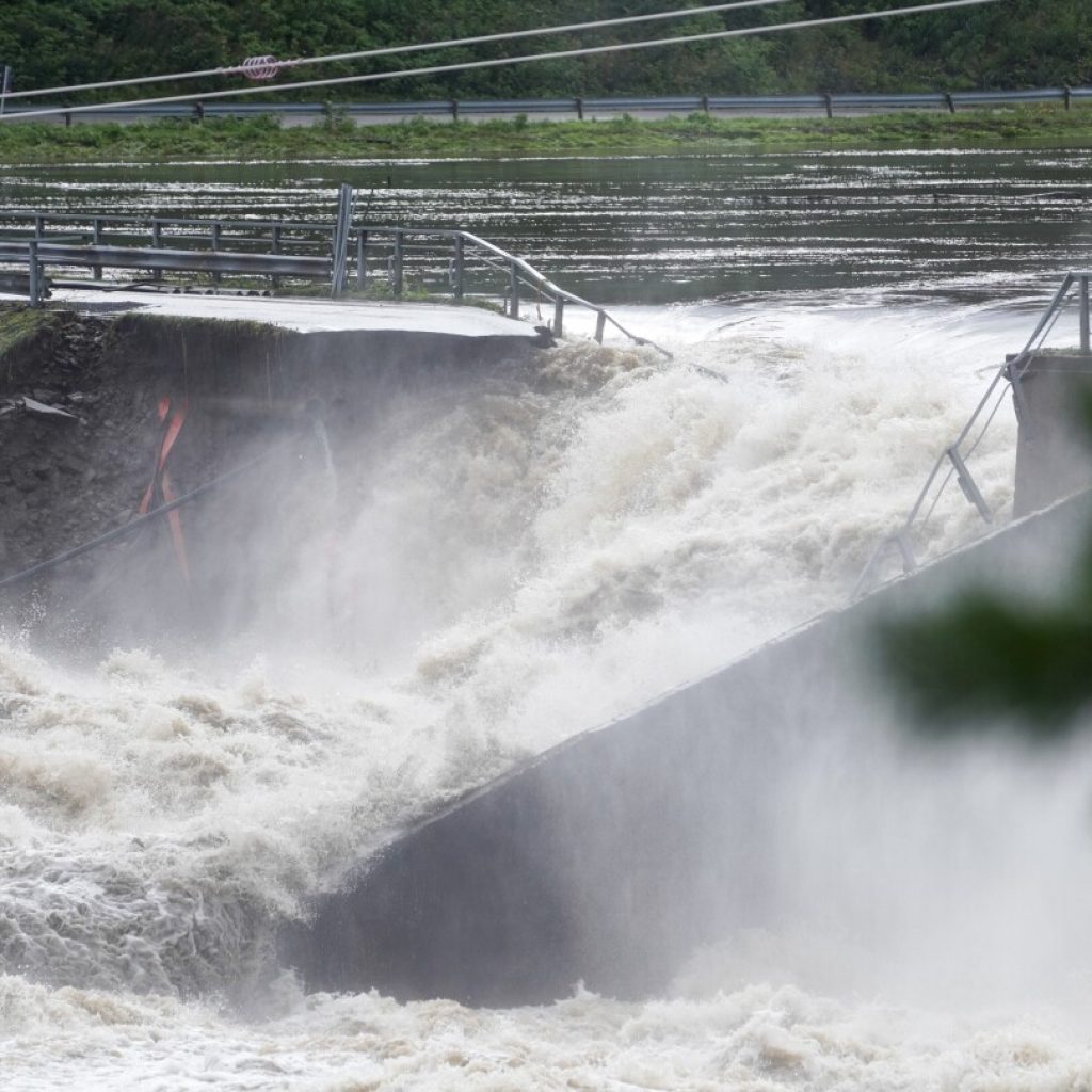 More evacuations considered in Norway where level in swollen rivers continues to rise | AP News