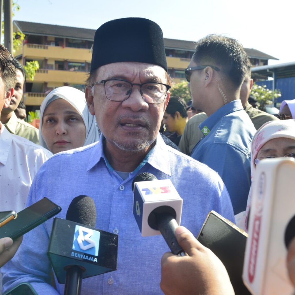 After checkered results in state polls, Malaysian leader Anwar needs to unite polarized nation | AP News