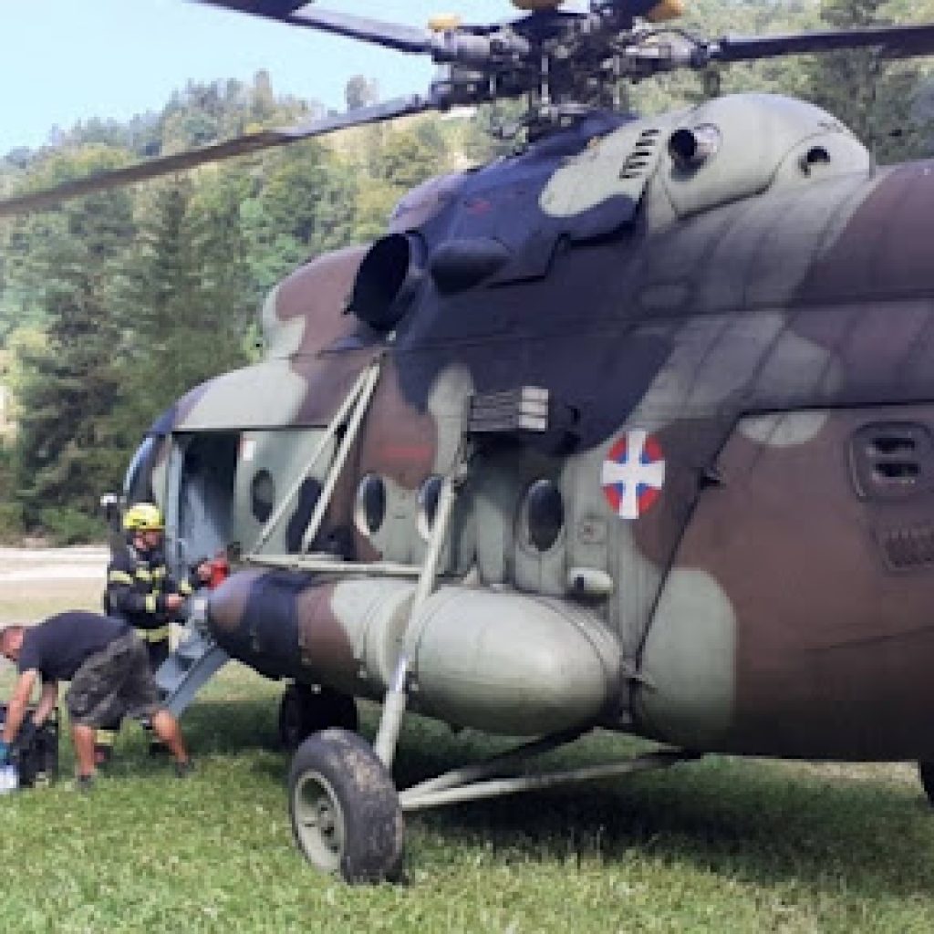 Slovenačka ministarka zahvalila na pomoći stranim vojskama uz fotografiju sa srpskim pilotima