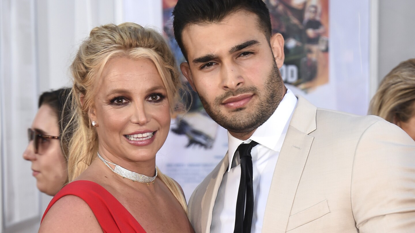 Britney Spears’ husband Sam Asghari files for divorce | AP News