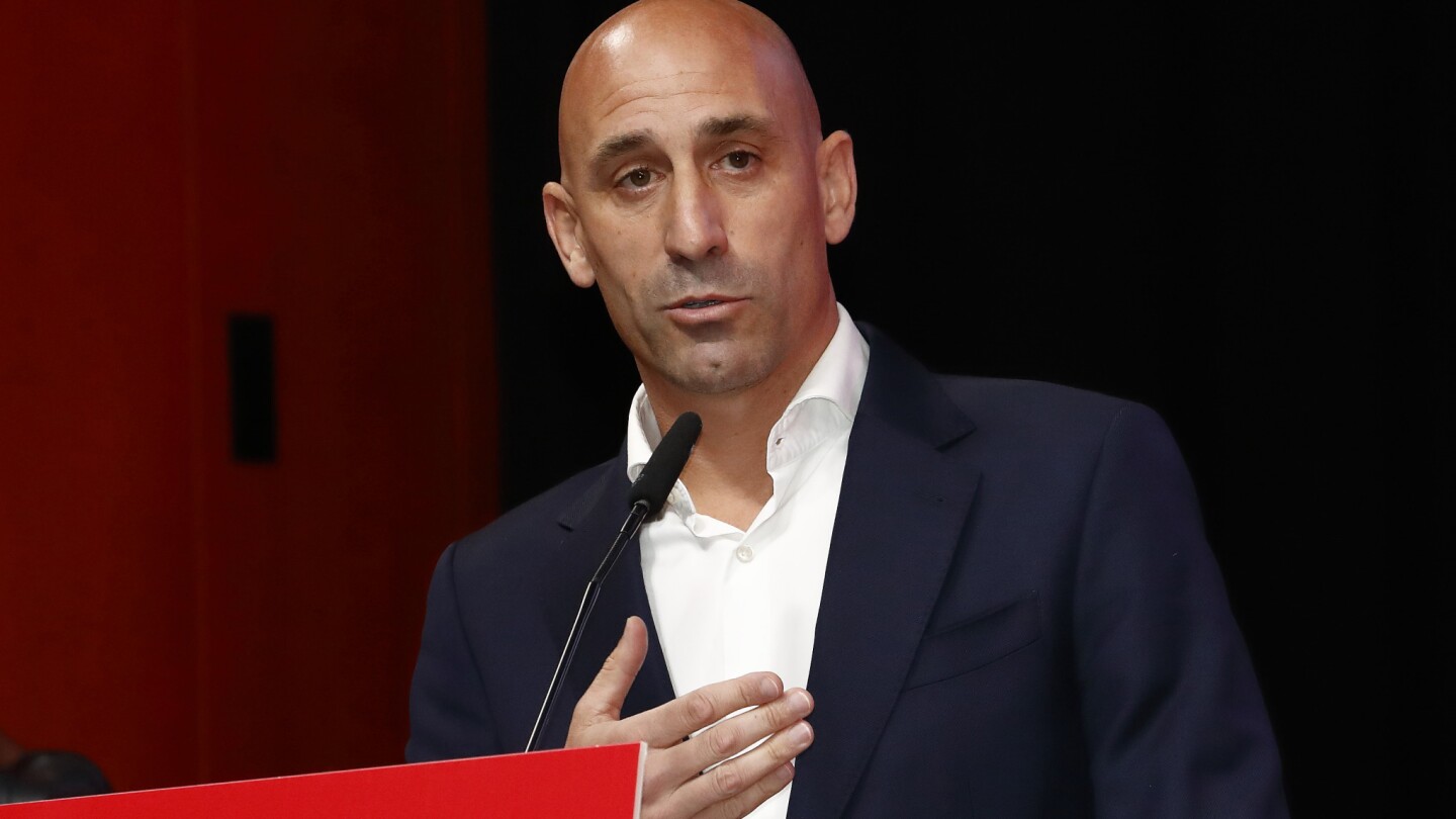 FIFA suspends Spain soccer federation president Luis Rubiales for 90 days after World Cup final kiss | AP News
