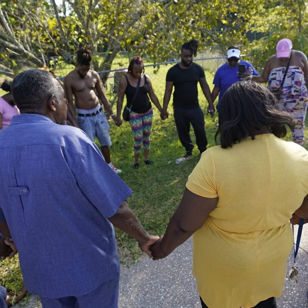 White shooter kills 3 Black people in Florida hate crime as Washington celebrates King’s dream | AP News