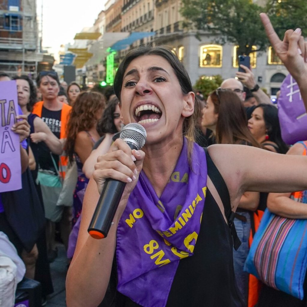 Spain has condemned inappropriate World Cup kiss. Can it now reckon with sexism in soccer? | AP News