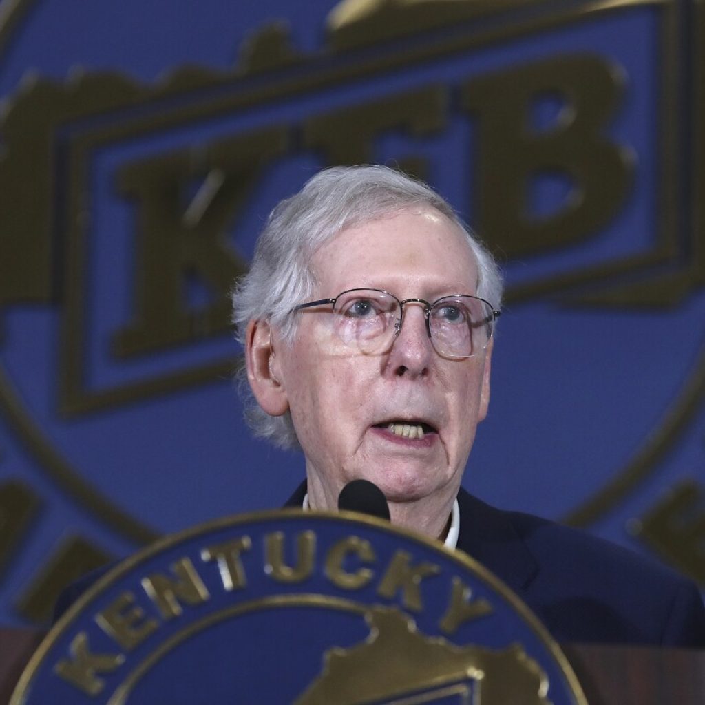 Senate GOP leader Mitch McConnell appears to freeze up again, this time at a Kentucky event | AP News