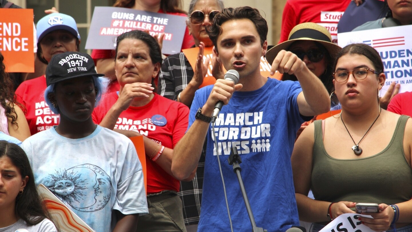 University of North Carolina students rally for gun safety after fatal shooting of faculty member | AP News