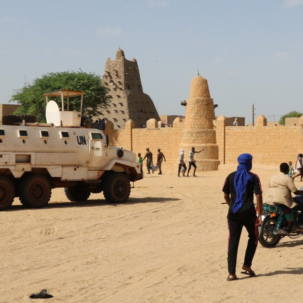 Mali’s junta struggles to fight growing violence in a northern region as UN peacekeepers withdraw | AP News