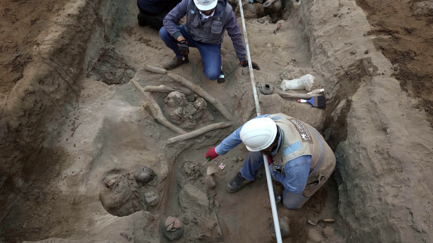 Workers uncover eight mummies and pre-Inca objects while expanding the gas network in Peru | AP News