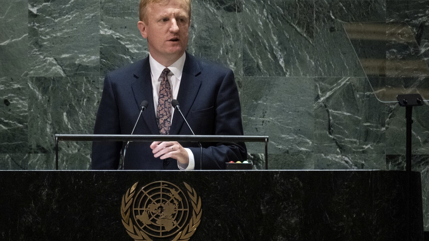 Britain uses UN speech to show that it wants to be a leader on how the world handles AI | AP News
