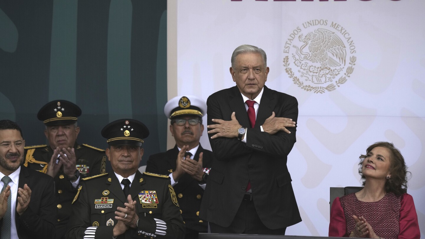 Mexican president wants to meet with Biden in Washington on migration, drug trafficking | AP News