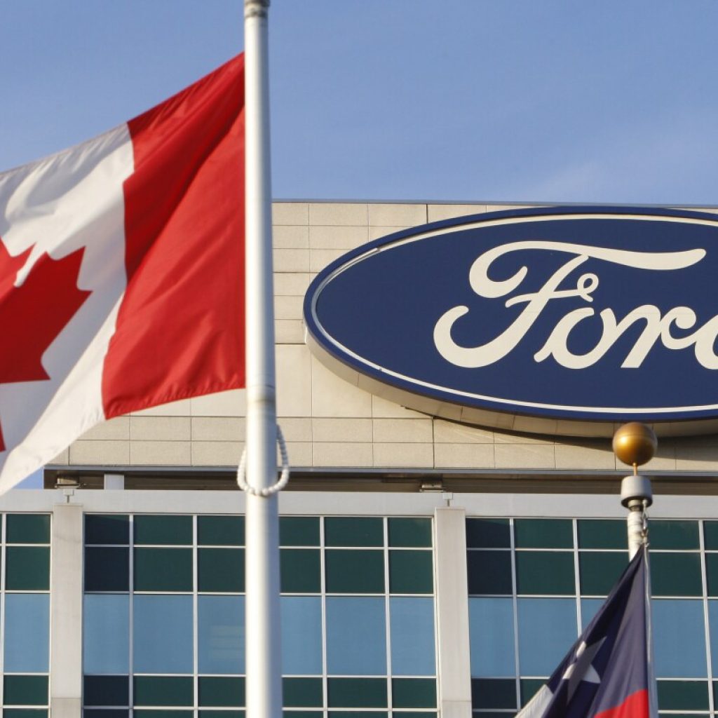 Canadian autoworkers ratify new labor agreement with Ford | AP News