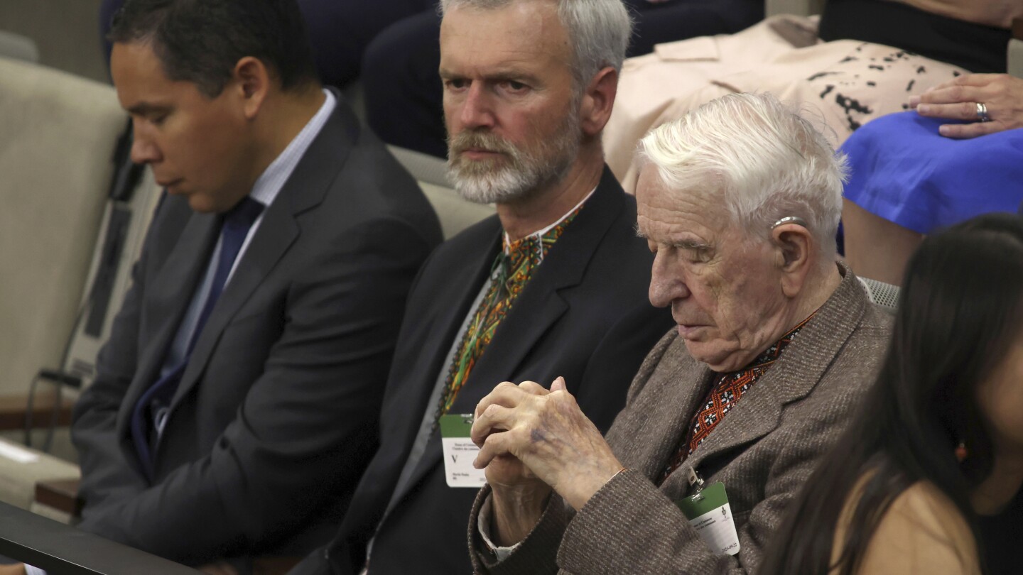 Leader of Canada’s House of Commons apologizes for honoring man who fought for Nazis | AP News