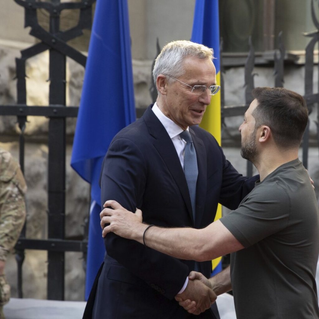 NATO’s secretary-general meets with Zelenskyy to discuss battlefield and ammunition needs in Ukraine | AP News