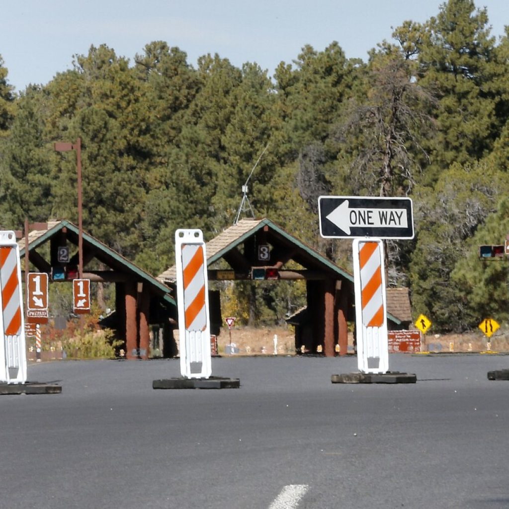 Utah and Arizona will pay to keep national parks open if federal government shutdown occurs | AP News