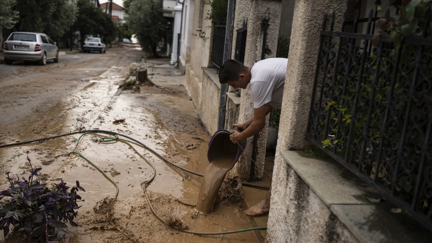 Storm eases in Greece but flood risk remains high amid rising river levels | AP News