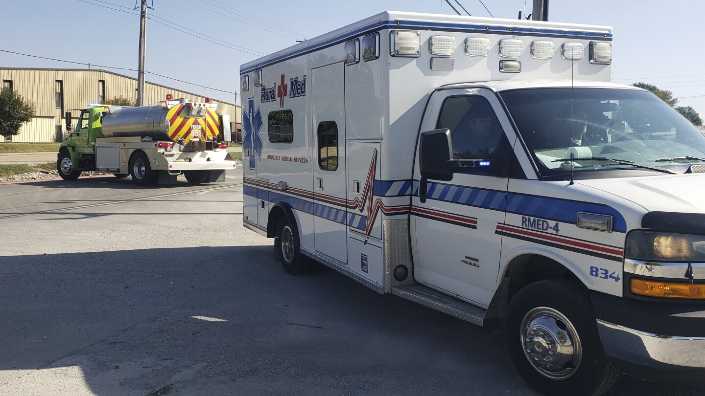 Illinois truck crash kills 5, forces evacuation due to ammonia leak  | AP News