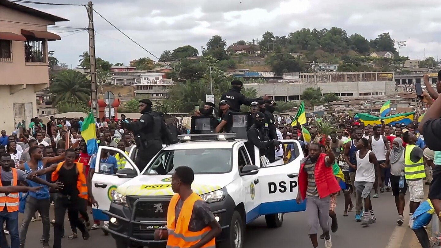 Gabon’s opposition candidate alleges the ousted president’s family is behind a plot to retain power | AP News