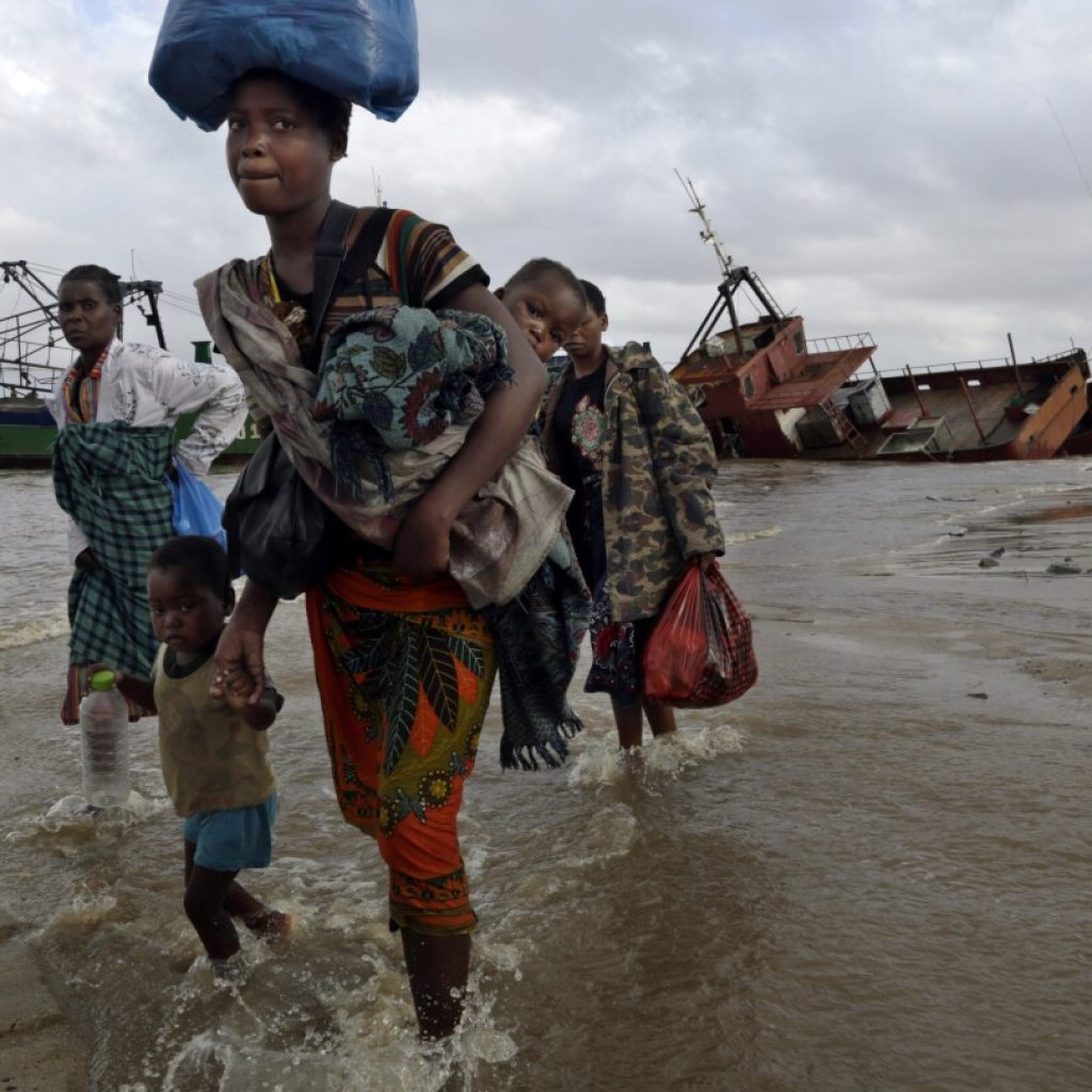 As Africa opens a climate summit, poor weather forecasting keeps the continent underprepared | AP News