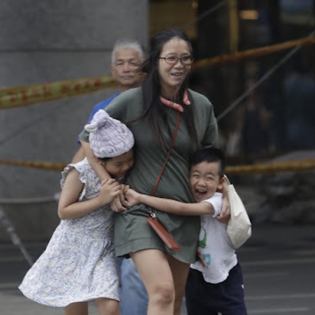Prvi izveštaji o šteti tajfuna Haikui koji je zahvatio Tajvan