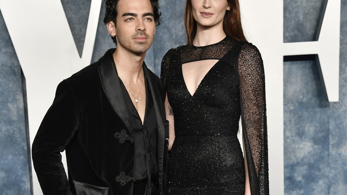 Joe Jonas files for divorce from Sophie Turner after 4 years of marriage | AP News