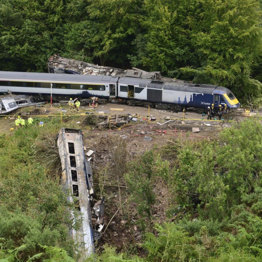 Rail operator fined 6.7 million pounds in Scottish train crash that killed 3 | AP News