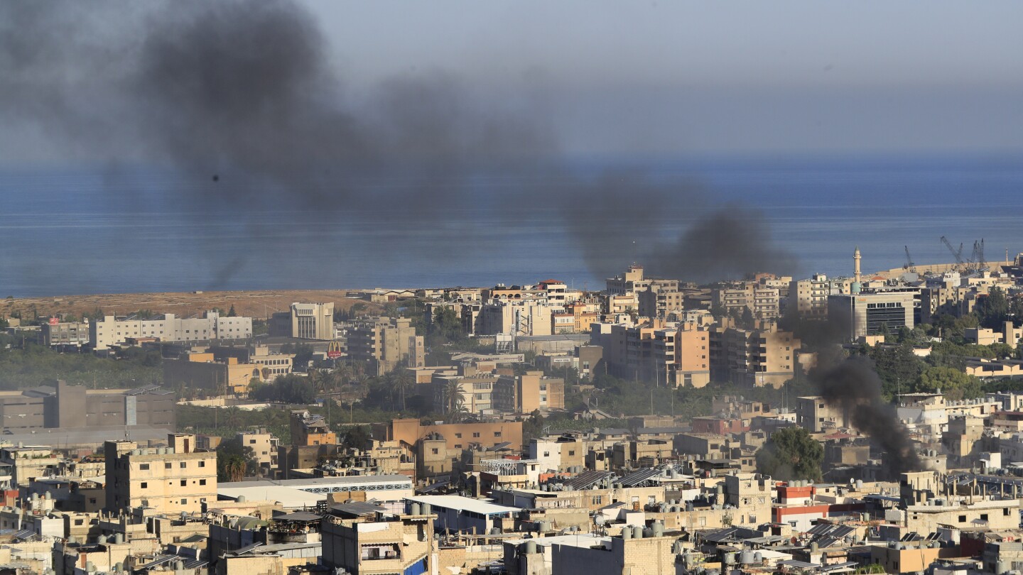 Clashes resume in largest Palestinian refugee camp in Lebanon, killing 3 and wounding 10 | AP News