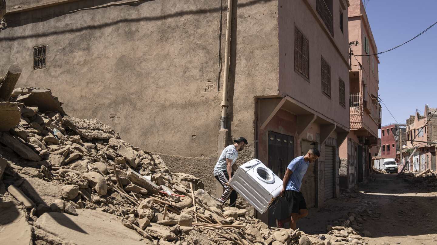 Morocco earthquake: Death toll passes 2,400 as soldiers and aid teams battle to reach remote towns | AP News