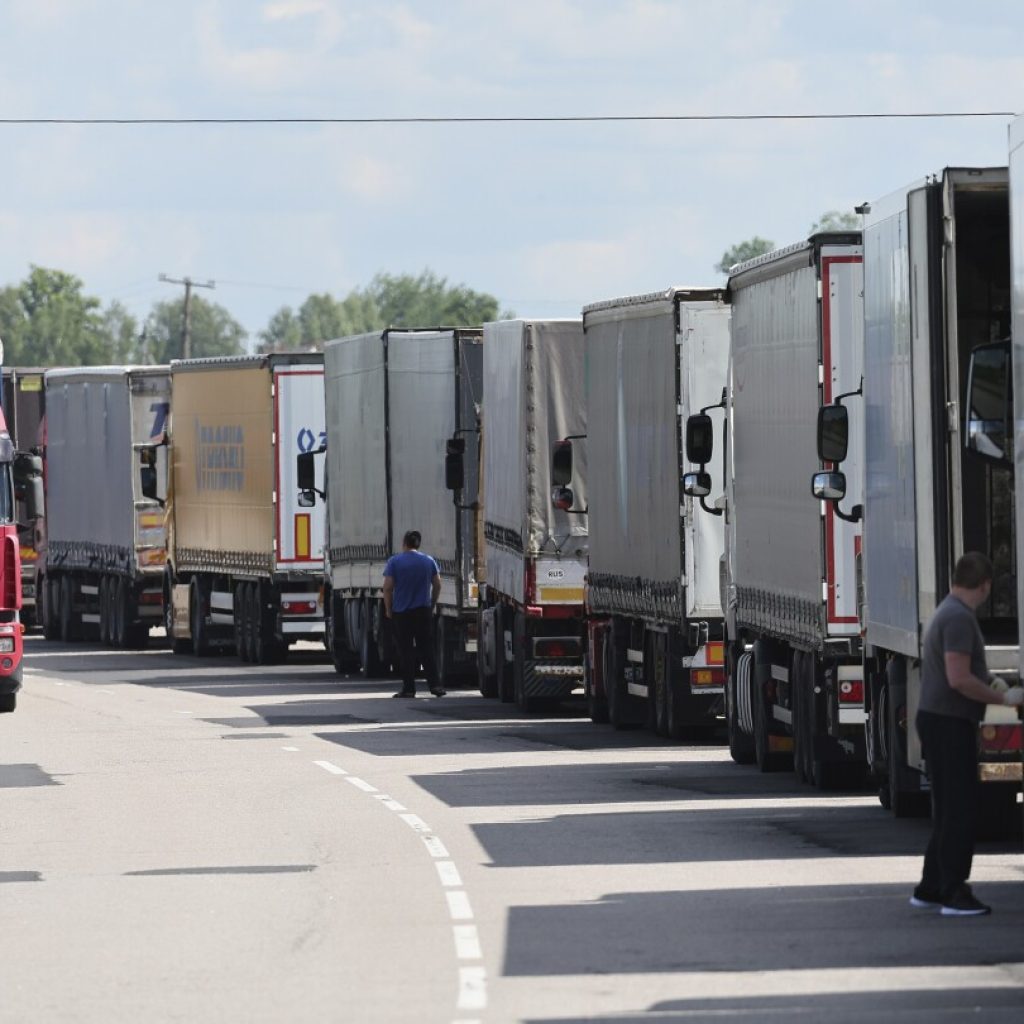 Baltic states ban vehicles with Russian license plates in line with EU sanctions interpretation | AP News