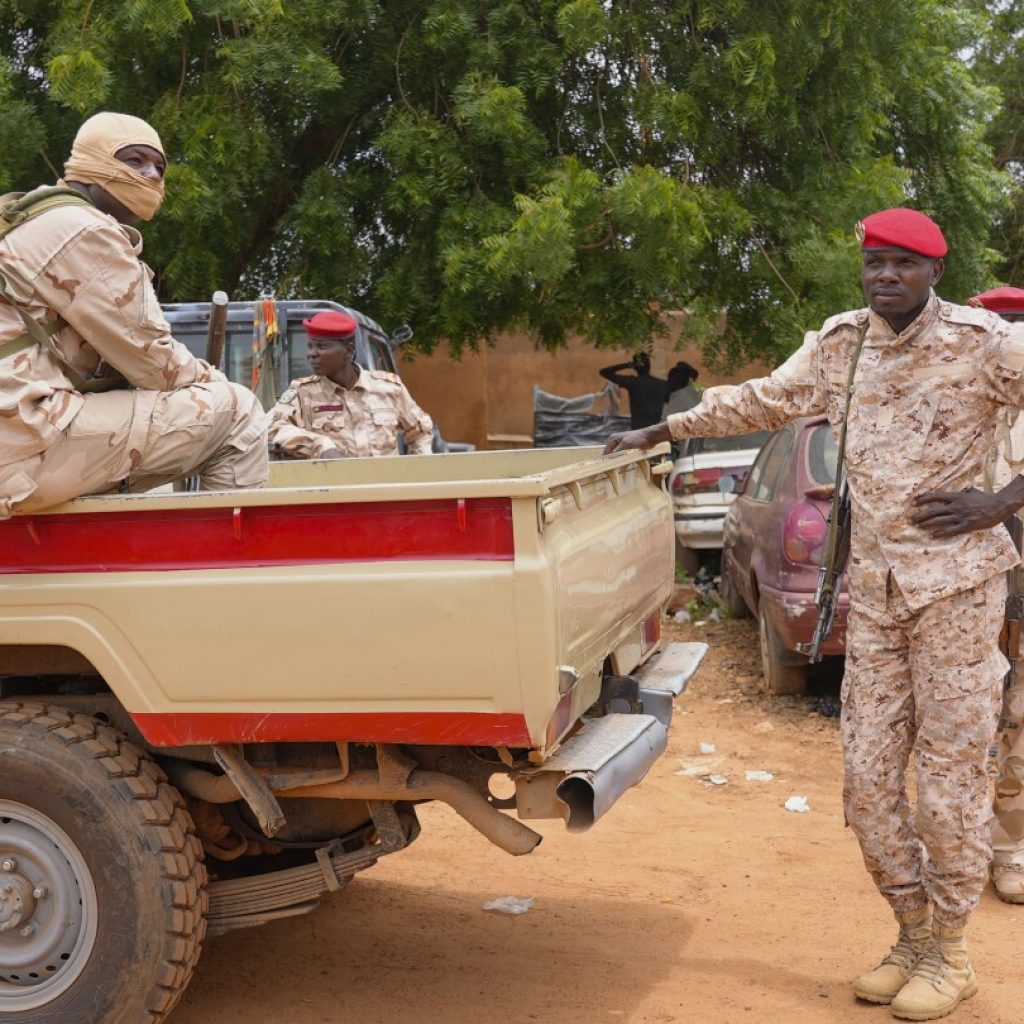 US military resumes drone, manned counterterrorism missions out of Niger bases | AP News