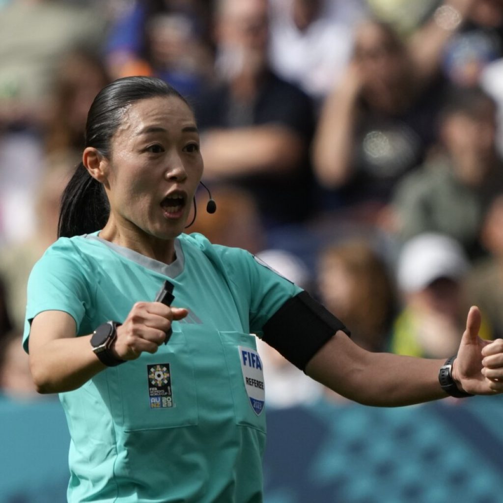 World Cup referee Yoshimi Yamashita among first women match officials at Asian Cup | AP News