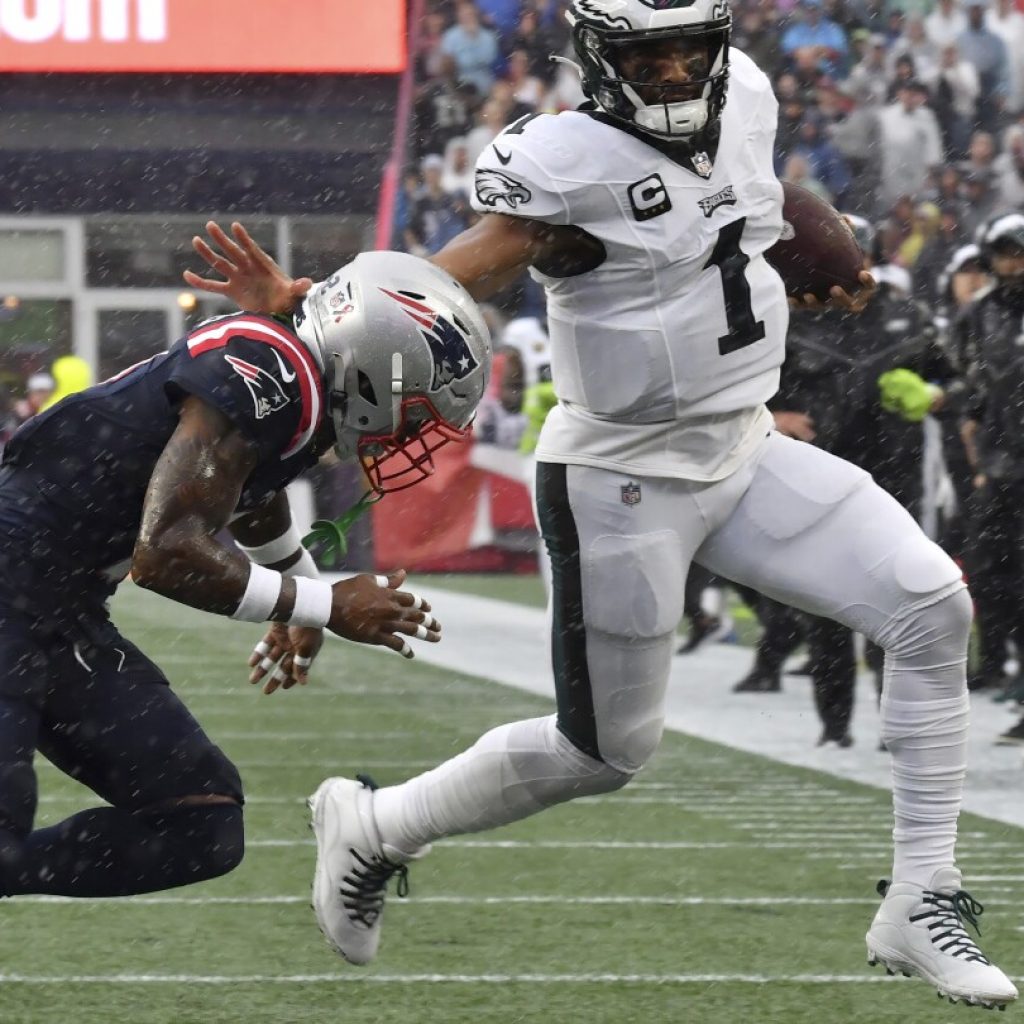 Jalen Hurts, Eagles host Kirk Cousins, Vikings in prime time again in their home opener | AP News