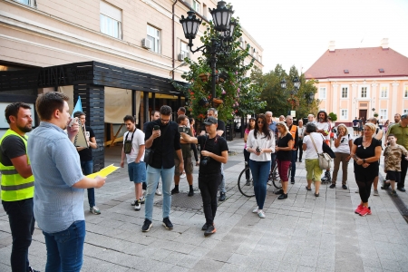 Protest protiv nasilja u Novom Sadu: Podrška Voštiniću, ponovo bez šetnje