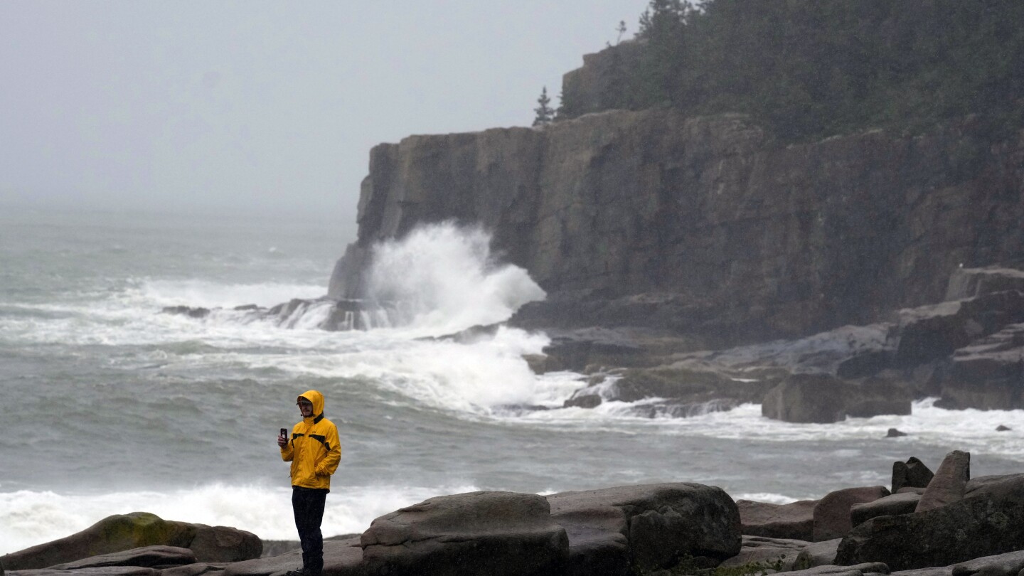 Atlantic storm Lee delivers high winds and rain before forecasters call off warnings in some areas | AP News