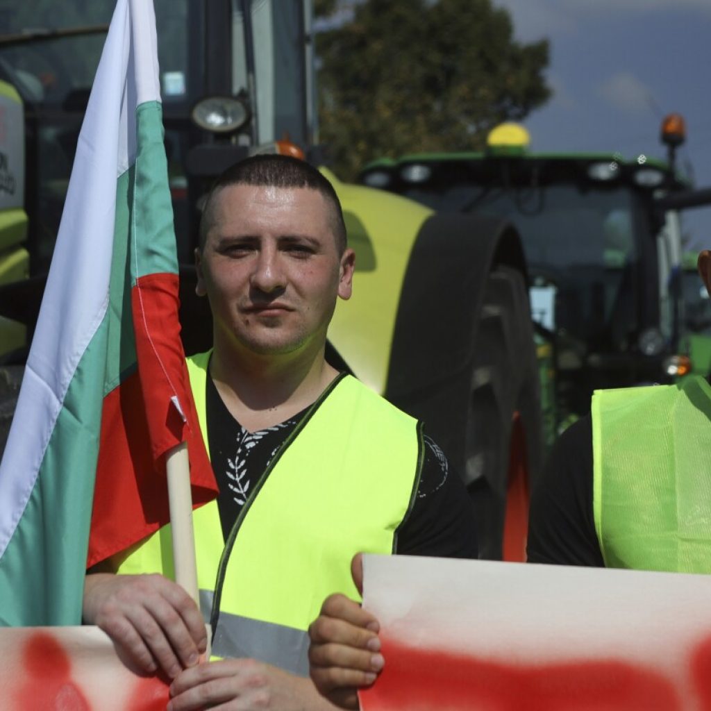 Farmers across Bulgaria protest against Ukrainian grain as EU divide grows | AP News